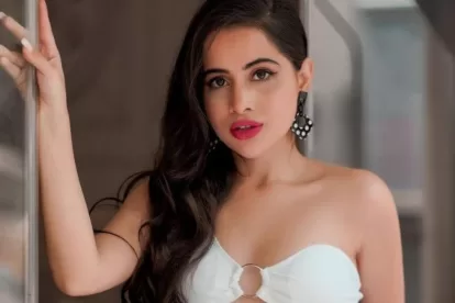 Uorfi Javed Over Revealing