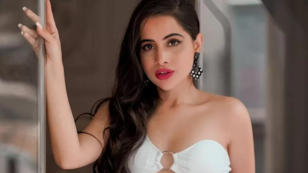 Uorfi Javed Over Revealing