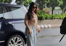 Katrina-Vicky Photos