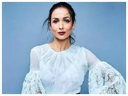Malaika Arora outside clinic